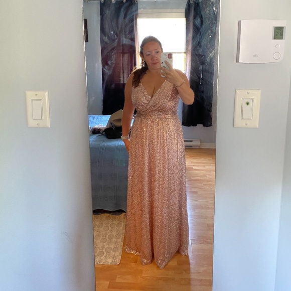 Sequin V-neck Bridesmaid dress - Picture 5 of 6